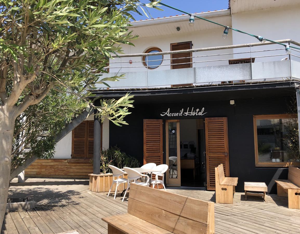 Hotel Le Pavillon Bleu Lège-Cap-Ferret Exterior foto
